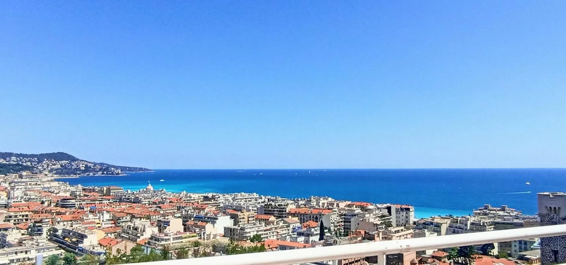 Chambre Vue Nice & Mer contacts