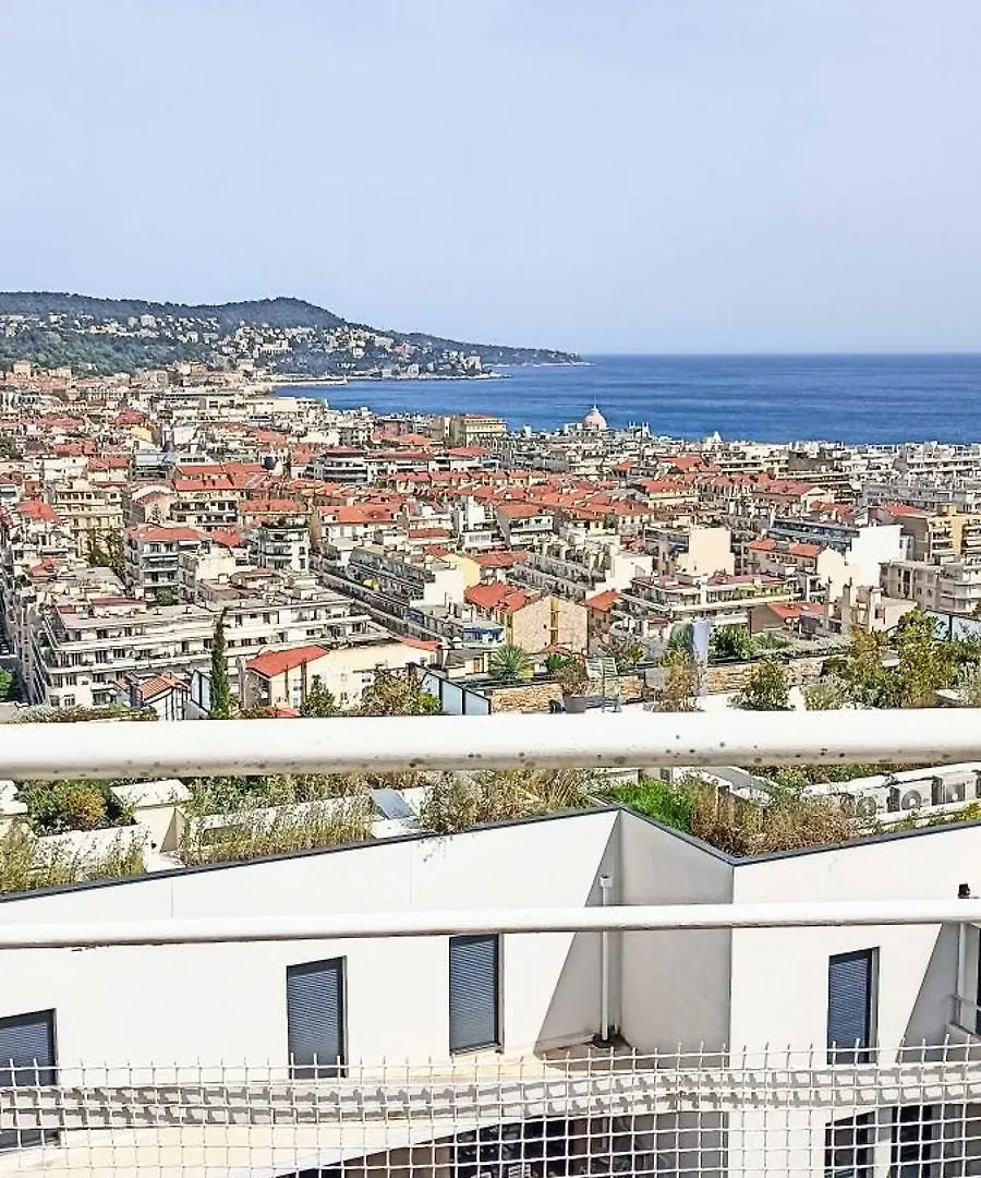 Chambre Vue Nice & Mer 0*,