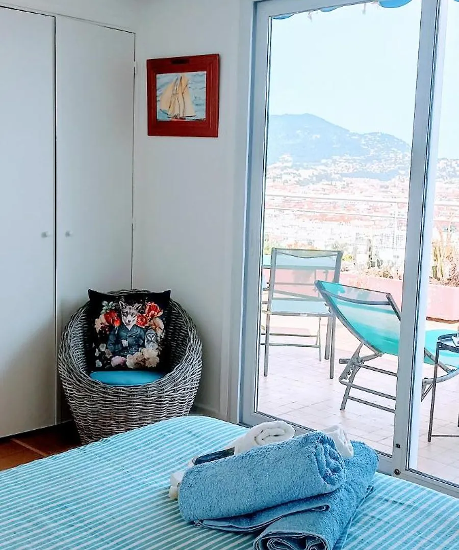 Chambre Vue Nice & Mer Homestay